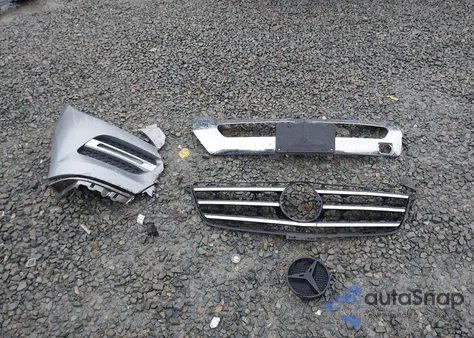 2014 Mercedes-Benz Ml 350 4Matic z USA, uszkodzony, nr VIN 4JGDA5HB5EA430461